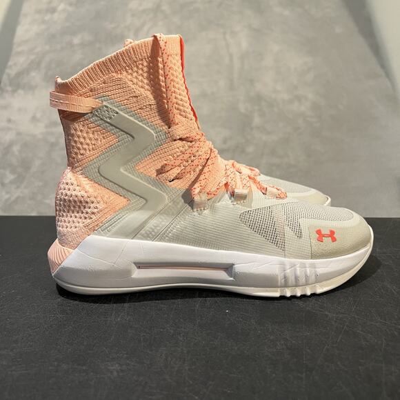 Under Armour Highlight Ace 2.0 Shoes Womens 7 Peach Pink High Top Volleyball - Picture 1 of 10